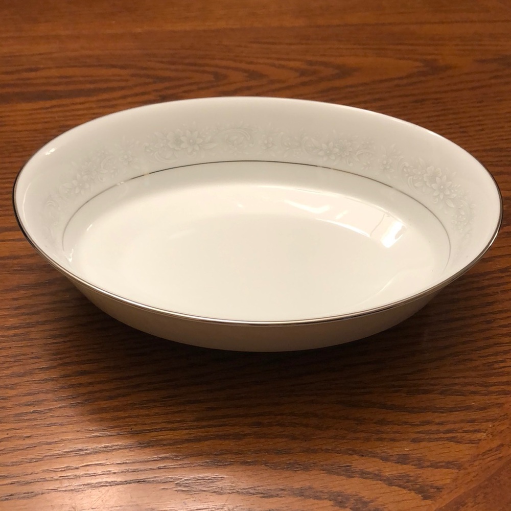 Noritake Cumberland Oval Serving Bowl -2225